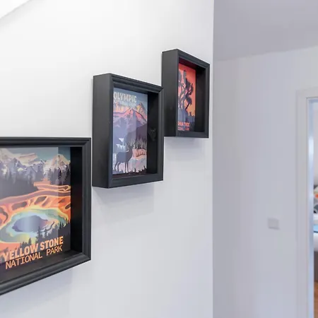 Neues Haus ,11 Betten, Voellmoebliert Mit Parkplaetzen, Garage Und Garten Lejlighed Wildau (Dahme-Spreewald)