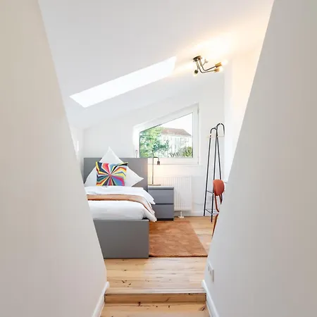 Neues Haus ,11 Betten, Voellmoebliert Mit Parkplaetzen, Garage Und Garten Wildau (Dahme-Spreewald)