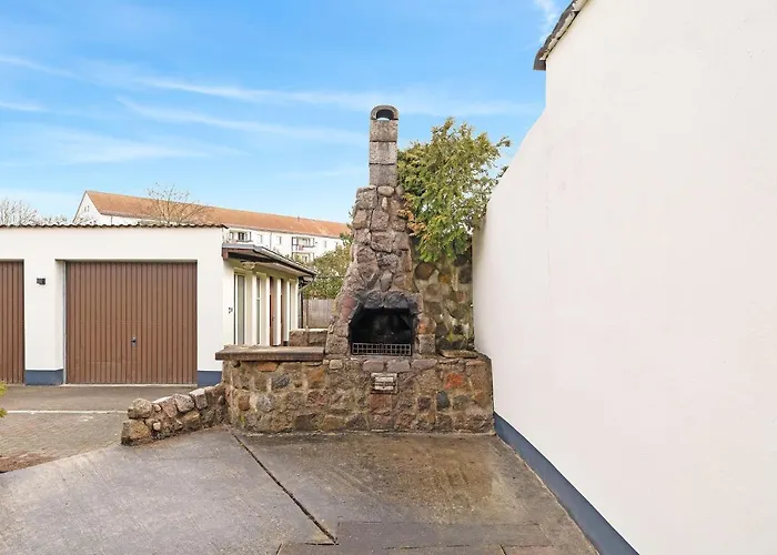 Neues Haus ,11 Betten, Voellmoebliert Mit Parkplaetzen, Garage Und Garten Lejlighed Wildau (Dahme-Spreewald)