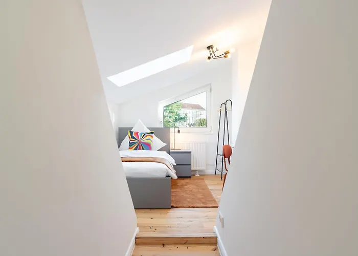 Neues Haus ,11 Betten, Voellmoebliert Mit Parkplaetzen, Garage Und Garten Wildau (Dahme-Spreewald)